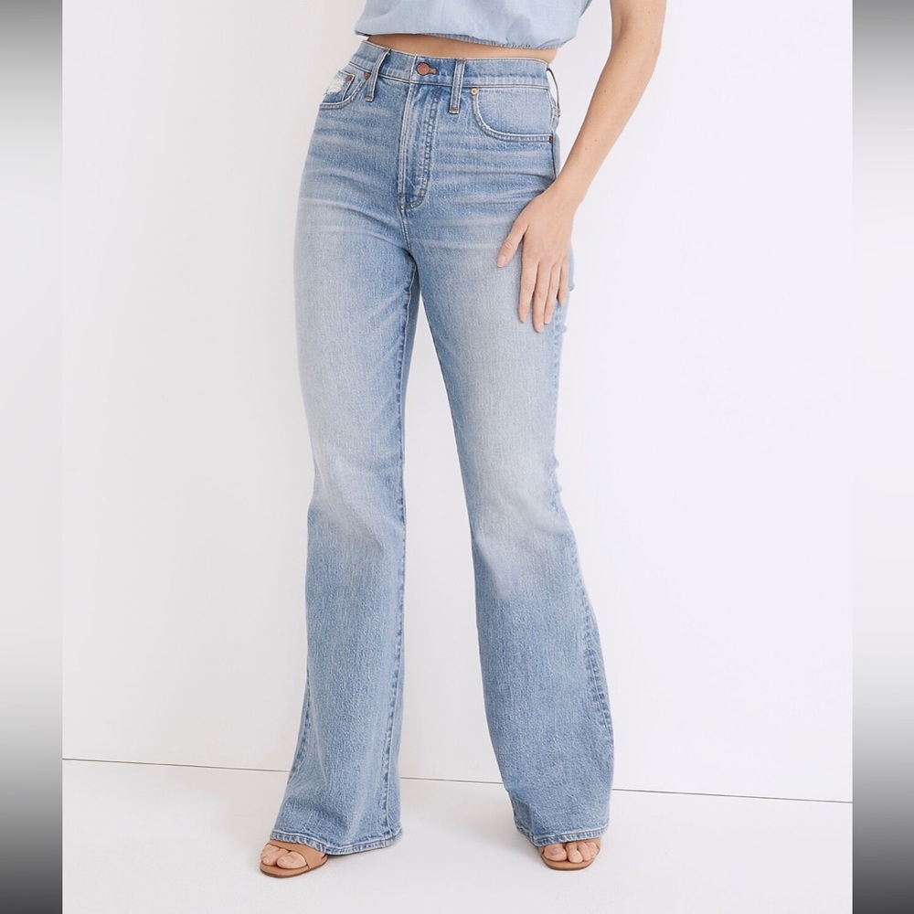 The Perfect Vintage Flare Jean in Delavan Wash size 32
